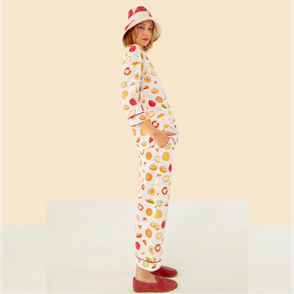 NWT Bedhead Pajamas Pies the Limit Stretch Jersey Cropped PJ Set M Top L Bottom